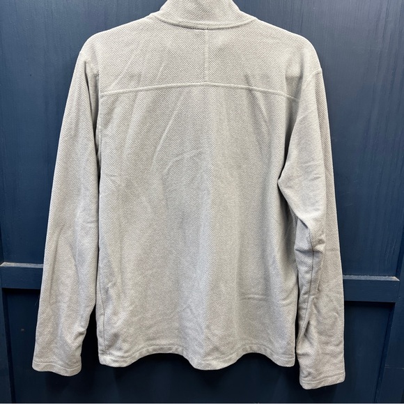The North Face Men's Textured Cap Rock Quarter Zip Fleece Pullover in Light Grey - Picture 2 of 5